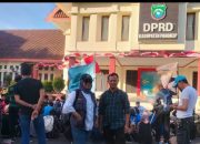 Kabid Ketahanan Ekososbud Agama dan Ormas Kesbangpol Pangkep Pantau Demo